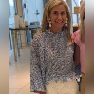 Adorable blue and white top, XS